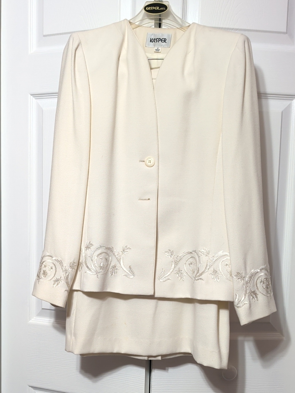 Kasper Cream Embroidered Two-Piece Skirt Set
